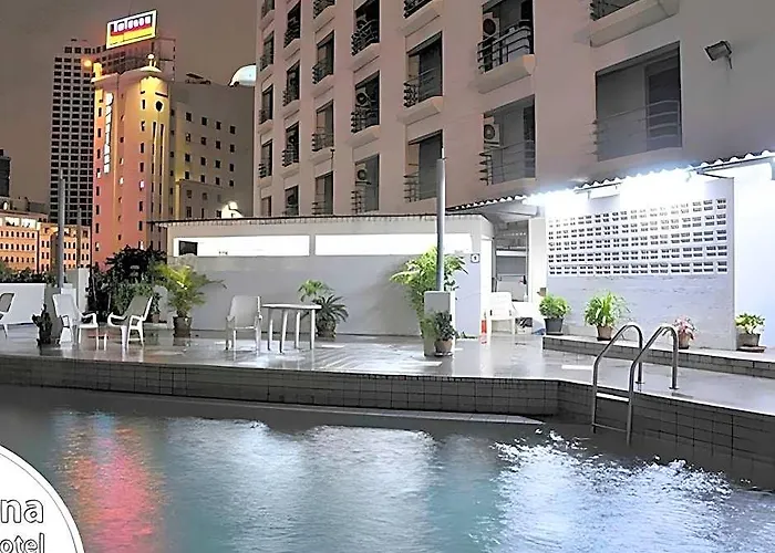 Hotel Watana