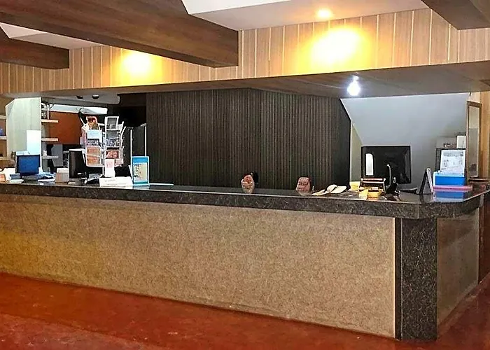 Watana Hotel 2*