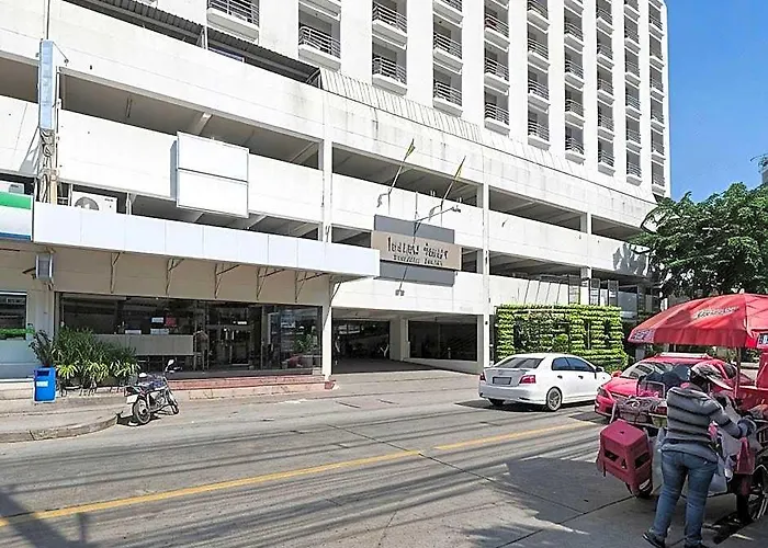 Hotel Watana Bangkok