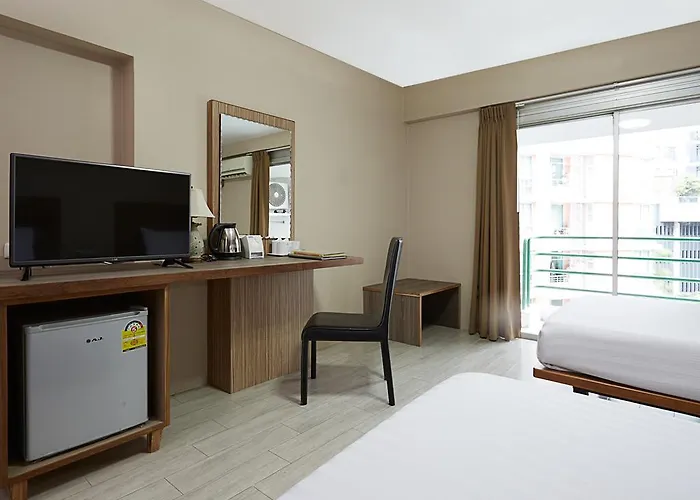 Hotel Watana 2*